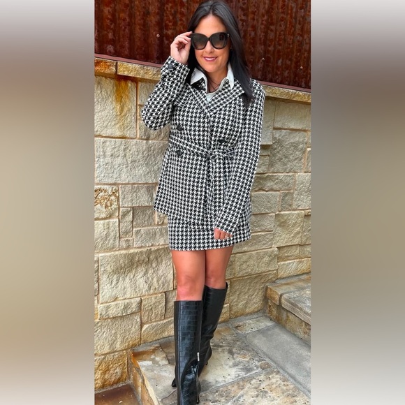 Cabi Passport Trench - Picture 3 of 4